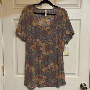 NWT 3XL LuLaRoe Classic T